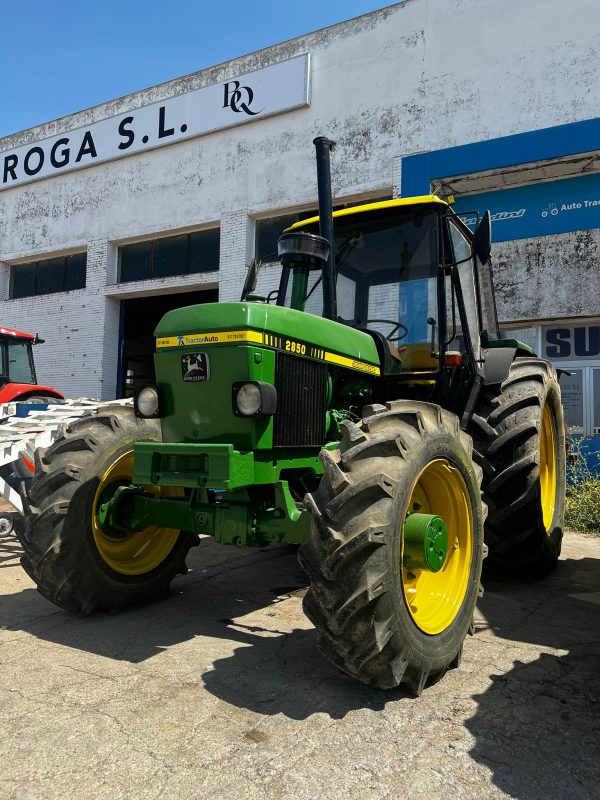 JOHN DEERE 2850