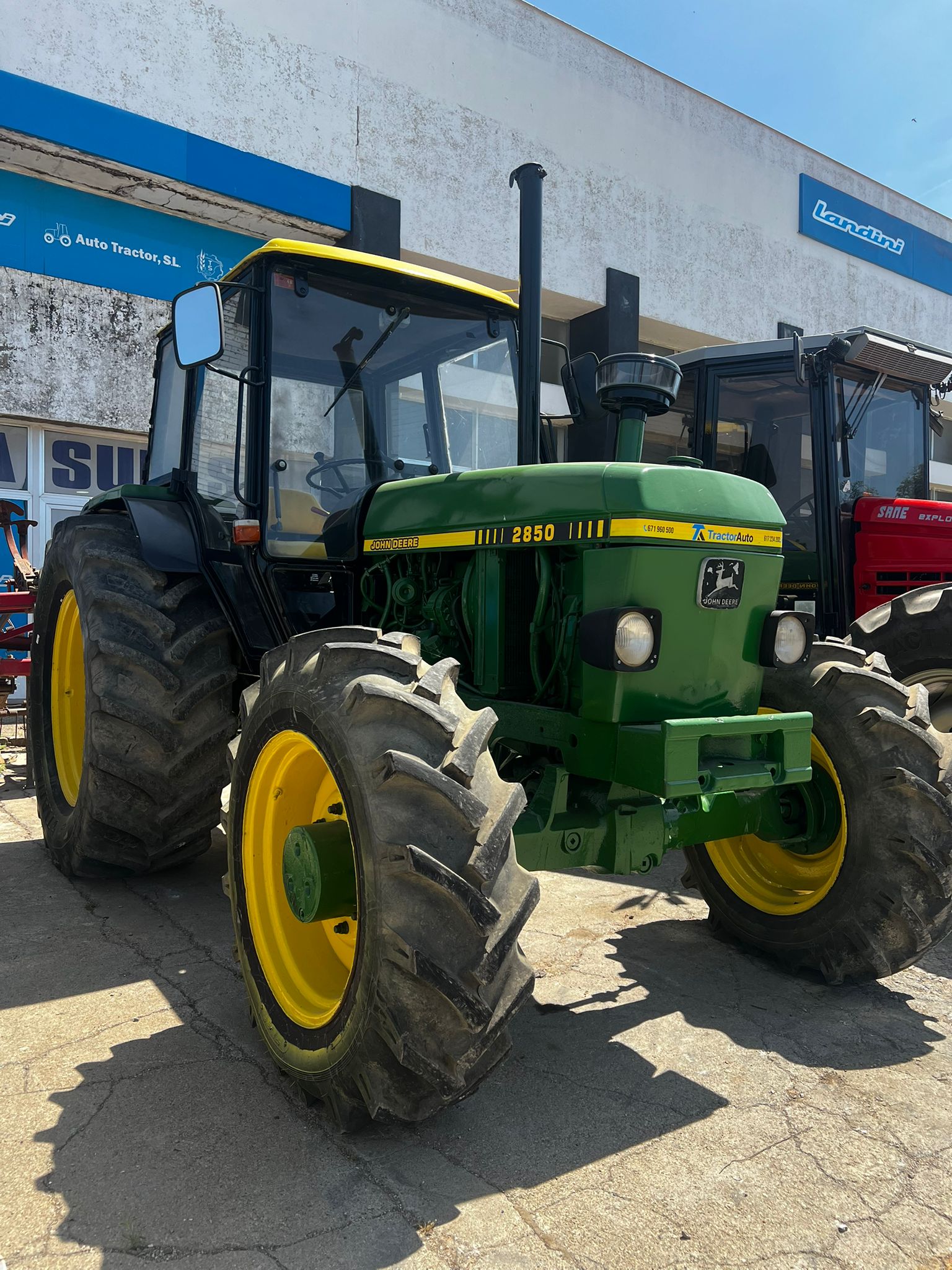 JOHN DEERE 2850 - Imagen 4