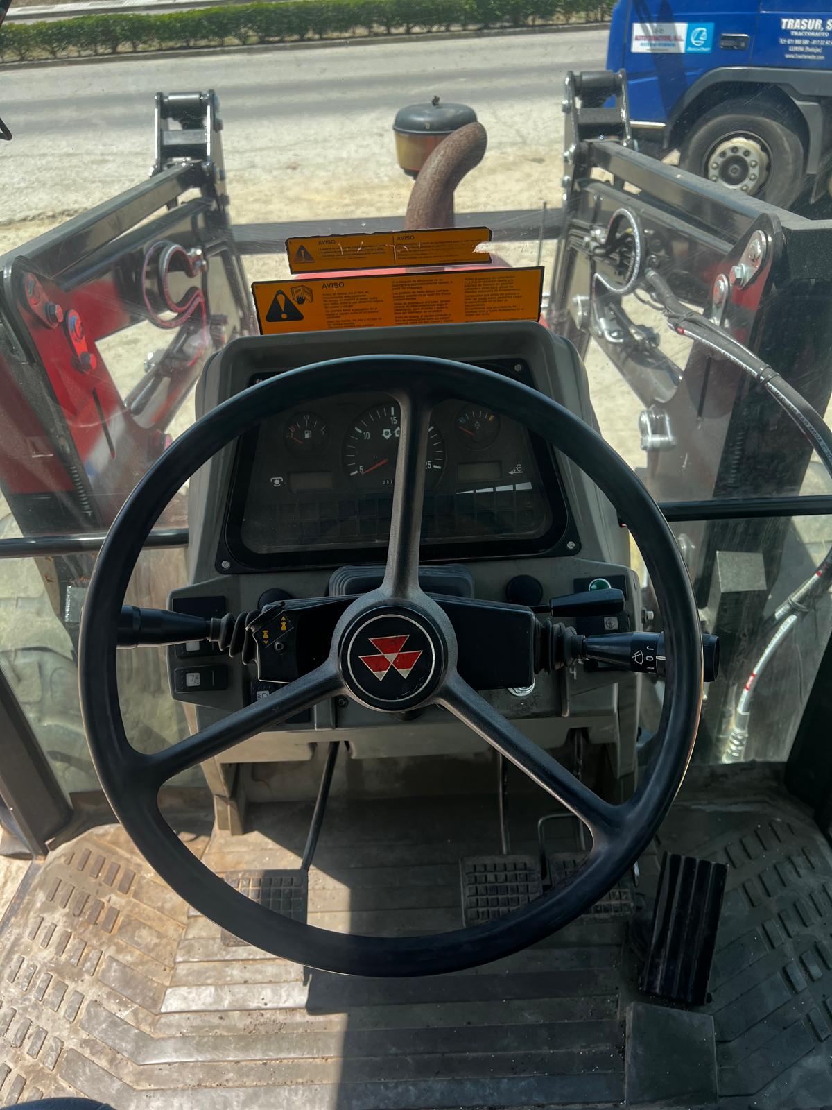 MASSEY FERGUSON 6140 - Imagen 4