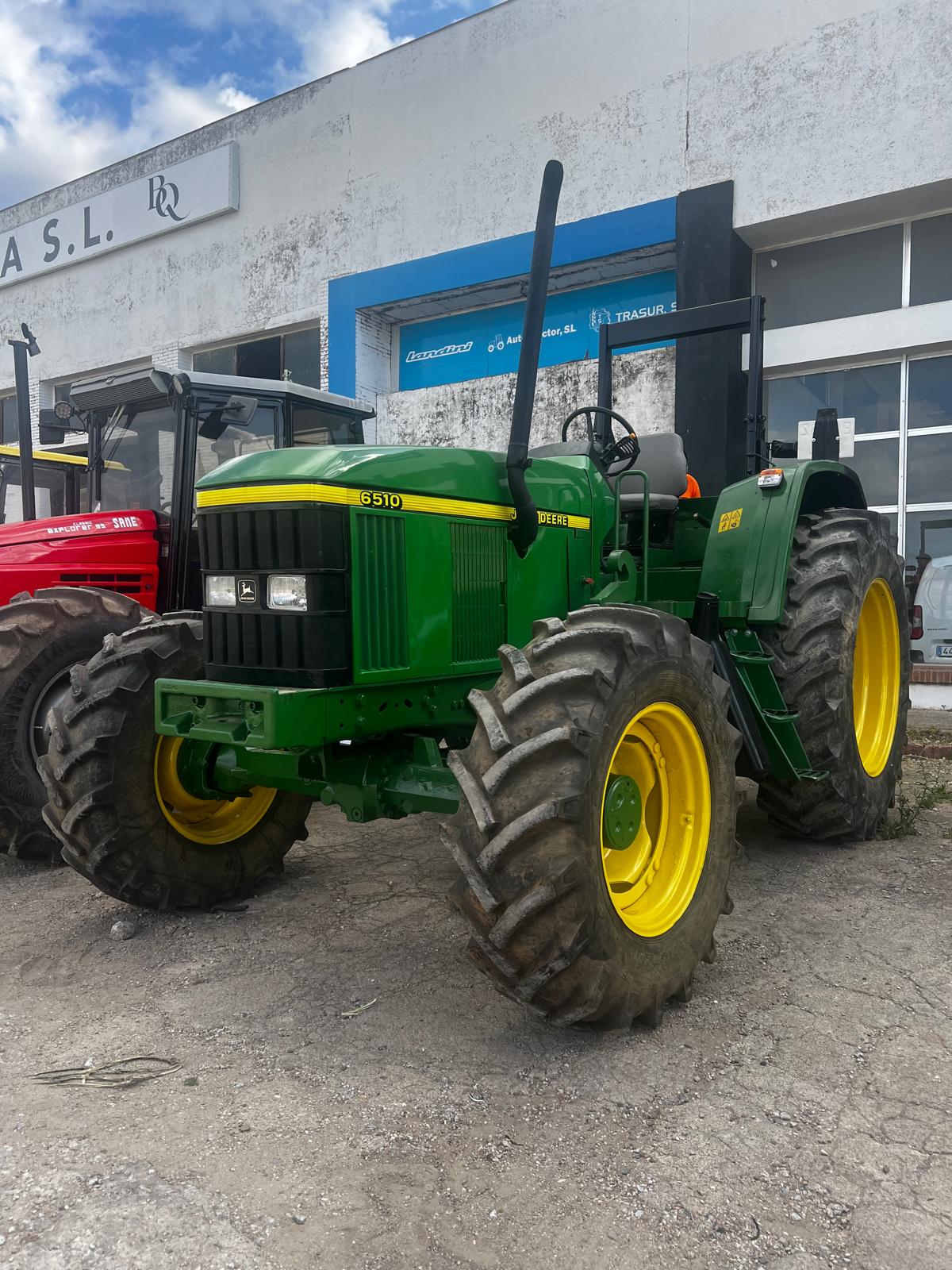 JOHN DEERE 6510