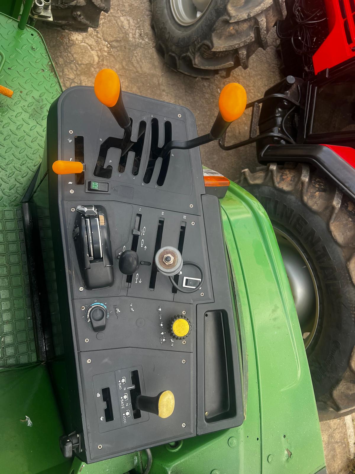 JOHN DEERE 6510 - Imagen 3