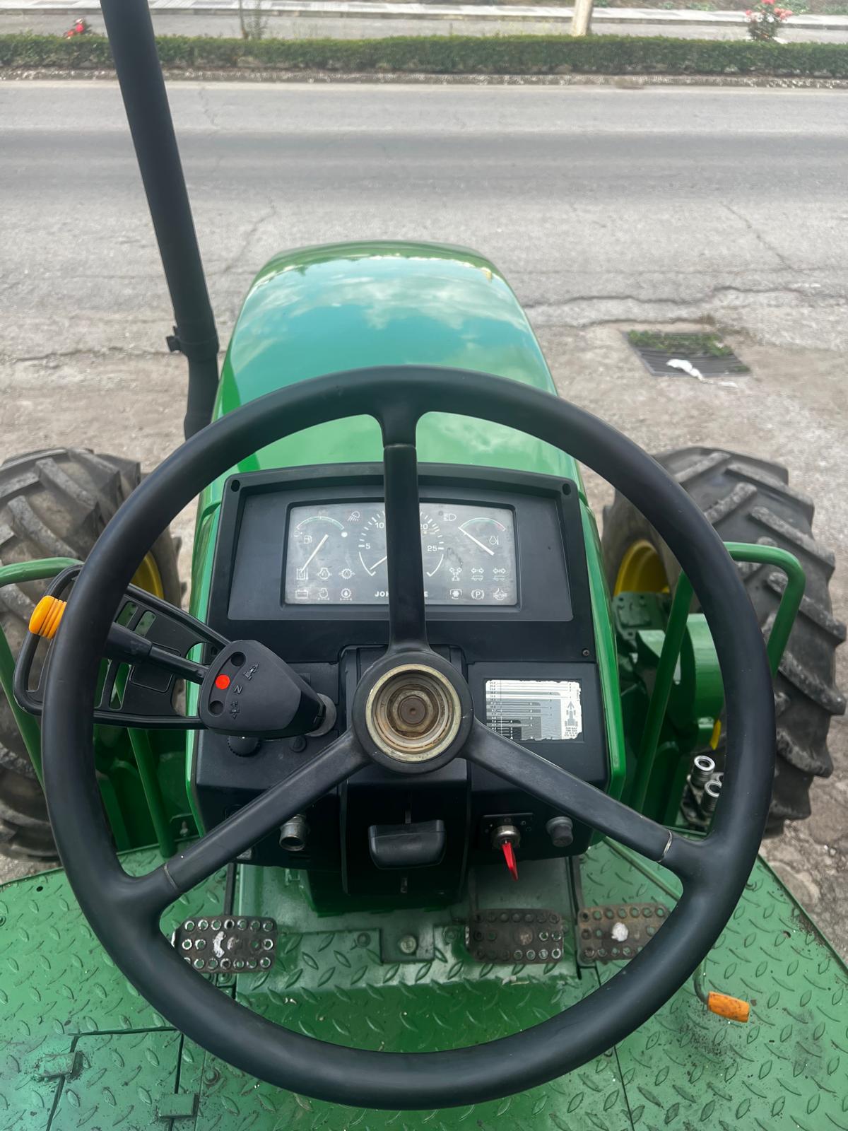 JOHN DEERE 6510 - Imagen 2