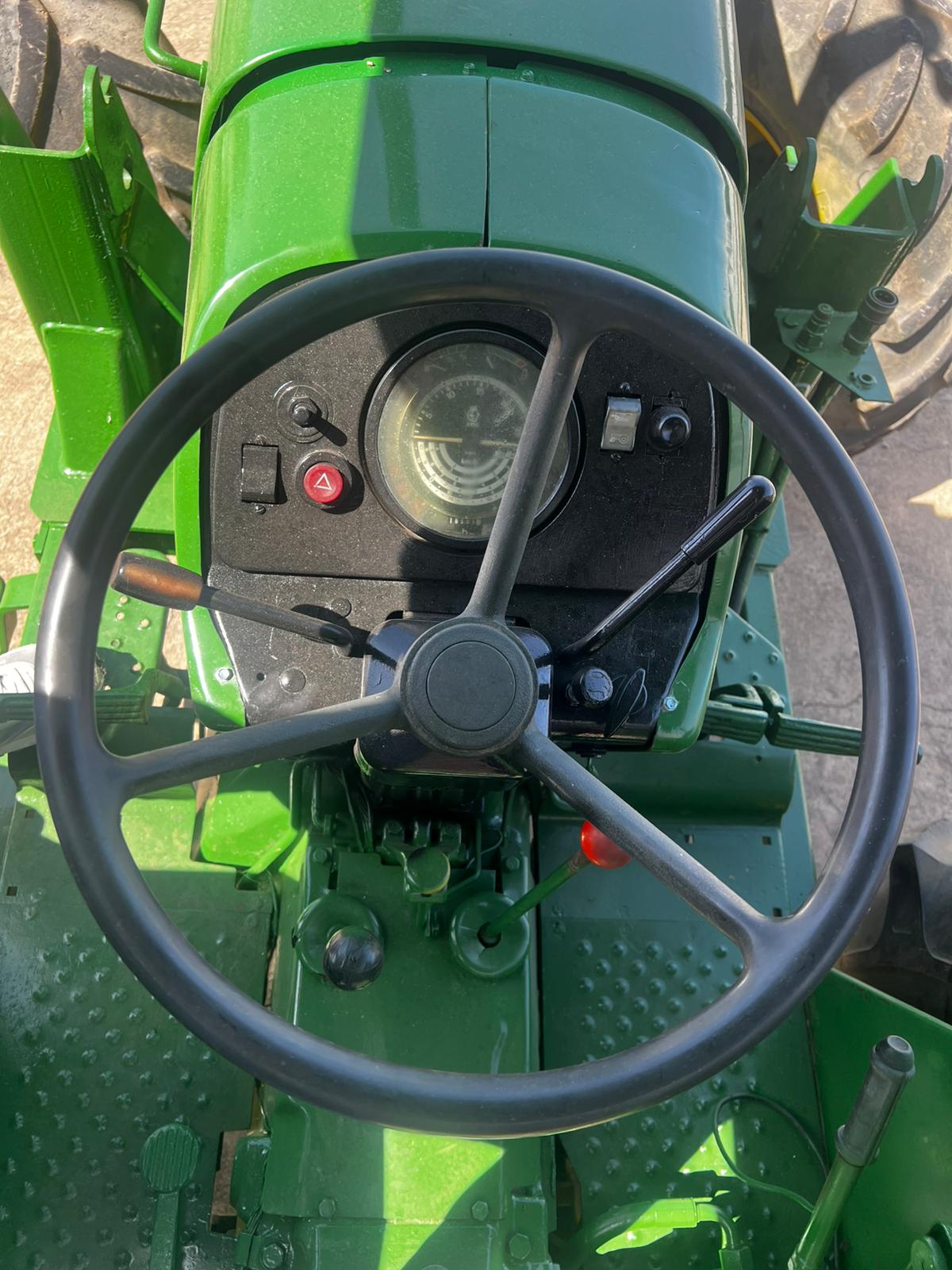 JOHN DEERE 2140 - Imagen 5