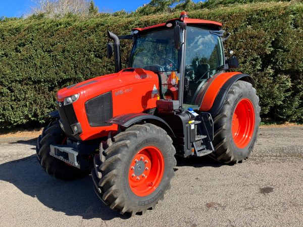 KUBOTA M6132