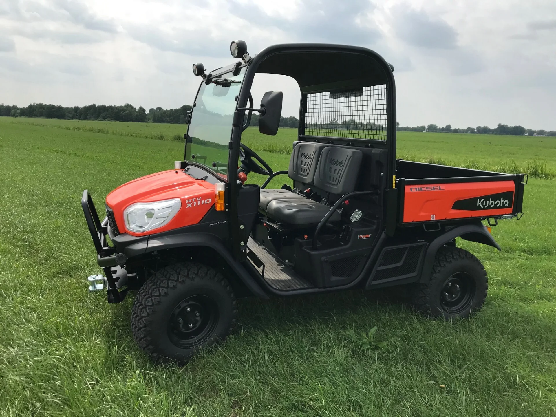 KUBOTA RTVX1110