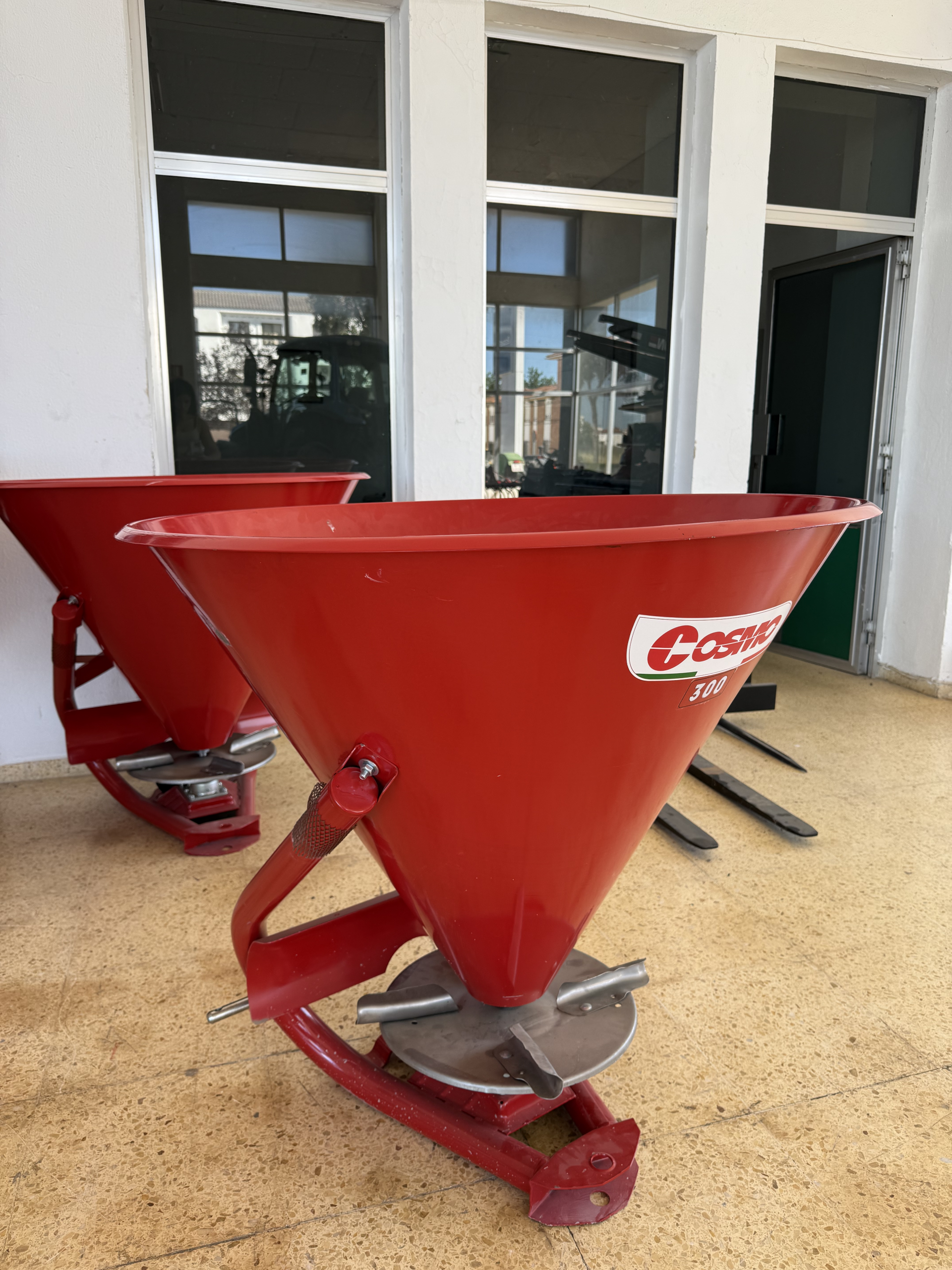 Abonadora Cosmo